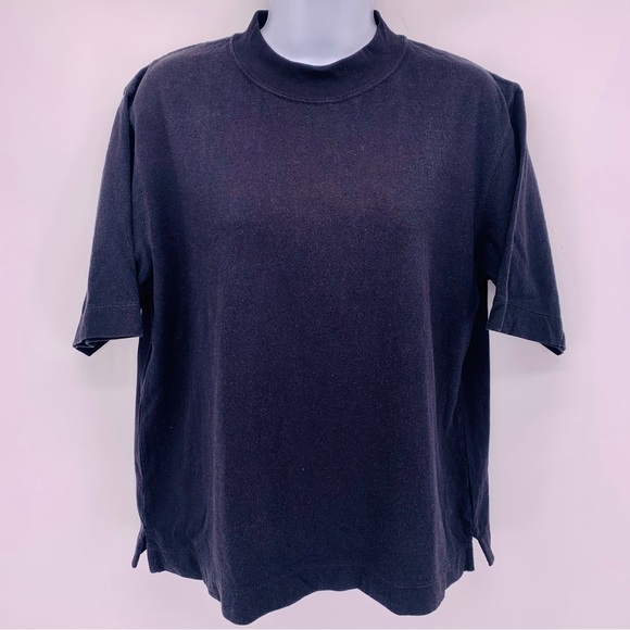 Uniqlo Tops - Uniqlo T-Shirt Womens Size M